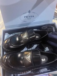 【全新原包裝】PRADA 普拉達 皮革 樂福鞋 女款 黑色