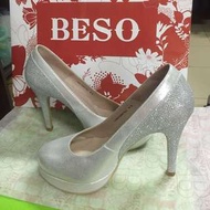 BESO銀色高跟鞋