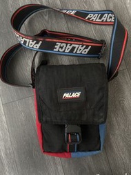 Palace skateboards 斜孭袋