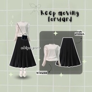 PUTIH One Set of Contemporary Teenage Women (Plisket Skirt, White Blouse)