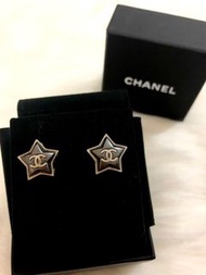 Chanel 星星耳環