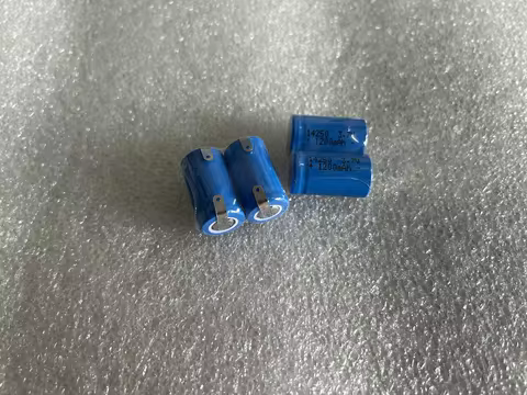 10pcs Solder tab 3.7V 14250 rechargeable lithium battery 14250 3.6V red / green external line penlig