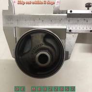 Arm Bushing for Mitsubishi Montero V26 V46 V43 V45 V55 Engine 6G74 PAJERO II MB922857