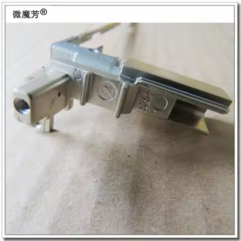 New for Lenovo FOR ThinkPad T430 T430i LCD Hinges Screen Left and Right Axis Shaft 04W6863 04W6864