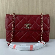 香奈兒/Chanel 紅色羊皮金扣風琴腋下包