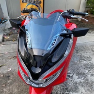 ชิวหน้าPCX18-20 ทรงซิ่ง ชิวสองขั้น+ลายเคฟล่า(แถมฟรีกระจกติดชิว)(เจาะชิวให้แล้ว) มีหลายสีให้เลือก สำห