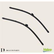 VALEO MERCEDES BENZ C-CLASS W205 C200 C250 GLC W253 FRONT WIPER BLADE SET / 22 INCH (577921)(2058205