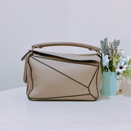 TK2089	羅意威 沙色 肩背包 Loewe Puzzle Medium Bag Sand Color