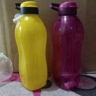 Tupperware 2 Liter Bottle