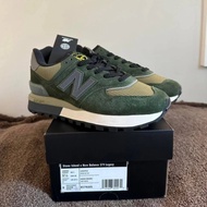 SEPATU NB 574 LEGACY X STONE ISLAND OLIVE ORIGINAL VIETNAM BNIB