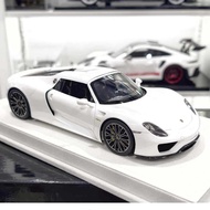 Diecast 1:18 PORSCHE 918 Makeup