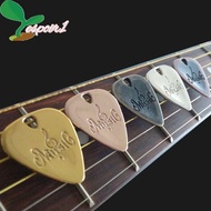 ESPOIR Metal Guitar Pick, Electric Guitar Bass Sparkling Guitar Pick Acoustic Guitar Picks, Replacement Triangular design Zinc alloy Plectrum Ukulele Picks