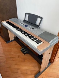 Yamaha PortableGrand DGX 630 電子琴