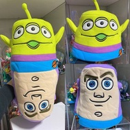 超悕有日本絕版迪士尼限定三眼仔巴斯光年老料毛絨公仔雙面帽子。彈弓狗 紅心馬 礦工 朔克天王 叉叉 小叉 吱吱企鵝 胡迪鎖匙扣扭蛋。Pixar 火腿豬ham Toy Story 3彈簧狗泡泡龍。草莓熊C