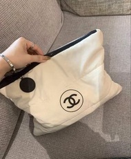 Chanel cosmetic bag 羽絨棉化妝袋