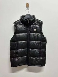 Moncler 羽絨背心