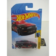 Hotwheels Custom '07 Ford Mustang