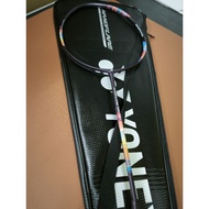 reket YONEX nanoflare 700 pro