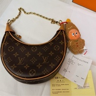 Lv Loop月亮包