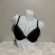38C — Body Embrace Push-up Bra