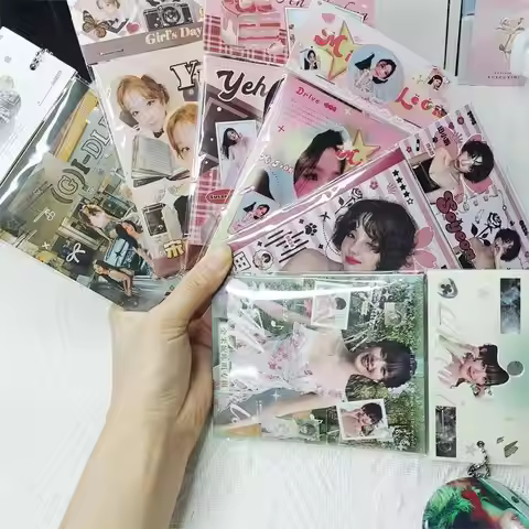 11pcs/set (G)I-DLE album LOMO card clicker card album Song Yuqi i-dle postcard photo card girl colle