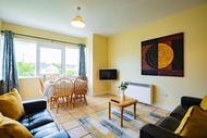 3 Bedroom Apartment with WiFi & Kitchen Galway
