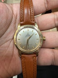 歐米茄18k包金古董錶。撞舵