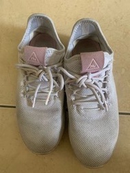 Adidas菲董粉紅網球鞋