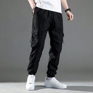 1pc Men's Loose-Fit Black Cargo Pants, Summer Style With Cuffed Hem, Stylish And Versatile Sports Tr