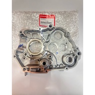 HONDA 100% ORIGINAL 11100-GB6-911 EX5 / DREAM ENGINE CRANKCASE COVER OIL NUT SIDE ENGINE COVER