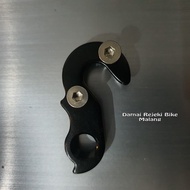 Rear end - RD hanger - earrings Polygon Strattos S2 S3 S4 S5, Helios 2013