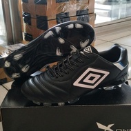 SEPATU BOLA UMBRO FG PREMIUM