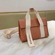 พร้อมส่ง🔥Marhen J.Canvas Bag กระเป๋าผ้าแคนวาส ขนาดเล็ก 💕กว้าง 10 สูง 6.5 หนา 4 นิ้ว มี 2 ขนาด กระเป๋