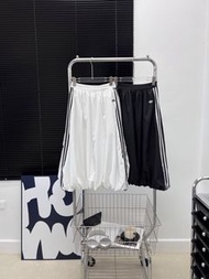 全新Adidas這 女款花苞裙裙Adidas dress Adidas 高腰中長裙