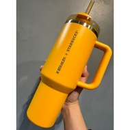 Starbucks 40oz Stanley Mustard Quencher (Starbucks Stanley)