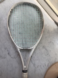 YONEX Vcore 100L beige Grip 1