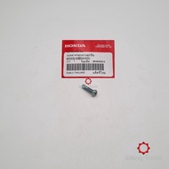 Bolt 5x20 (WX930) HONDA: (90005-MBW-000) CLICK110-I ... Pack Of 1 Piece... ...Valve Housing Parts Gr