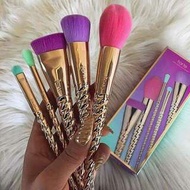 🇺🇸美國🇺🇸INS網紅搶購🦄Tarte's🎀限量彩妝刷具🎉Unicorn Brushes🦄金色獨角獸💖 #美國代購正品 #原裝進口 #限量款 #獨角獸 #刷具組 #tarte #tarte代購 #