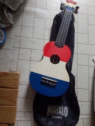 Mahalo Ukulele 紅白藍 附琴袋