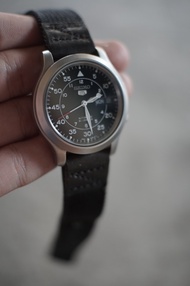 jam tangan seiko 5 military 7S26 black dial sport automatic hitam otomatis SNK809K2 Strap NOMAD orig