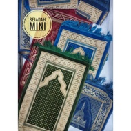 SEJADAH MINI PANJANG 35 CM X60CM SEGI EMPAT TEPAT PRAYER MAT PEMBORONG