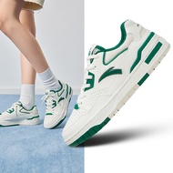 ANTA Flame 4 รองเท้าผ้าใบผู้หญิง รองเท้าแฟชั่น รองเท้าเก็ตบอร์ด 822328081