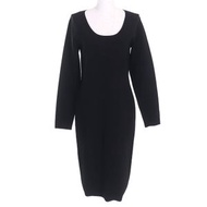 全新未使用 BURBERRY 8039180 圓領長袖針織連身裙，飾有刺繡logo，簡約設計，黑色，L碼，正品，女款