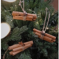 Set of 3 mini cinnamon pieces, peeled and tied, handmade decoration, Bazaar Decor Christmas Decorati