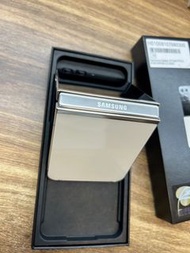🏅️特價一台🏅️💜店內拆封新品💜SAMSUNG Galaxy Z Flip5 (8G+256GB)白色折疊機 Z Flip 5代