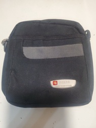 DAKAR (Planet Ocean Studio) 的多功能腰包/DAKAR膘/手機袋/Crossbody Bag/旅行隨身袋