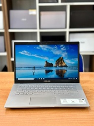 ASUS VIVOBOOK A409UA| CORE i3-7020U |4 GB | SSD 256 GB|GARANSI