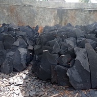 batu alam templek hitam, cocok untuk garasi, irigasi, dinding, lantai.