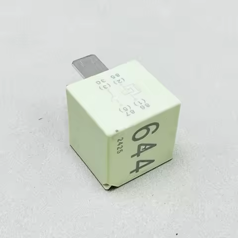 644 Relay For Audi Q3 A6L A6 S6 RS3 A7 A4 S4 TT R8 Skoda Octavia Rapid Spaceback VW Phideon Lavida L