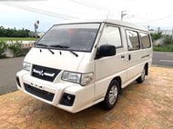 2013年 三菱得利卡【2.4 白色 一手車 優質認證車 里程15萬 加裝升降坡道福祉輪椅設備 目前登記6人座 小客車 